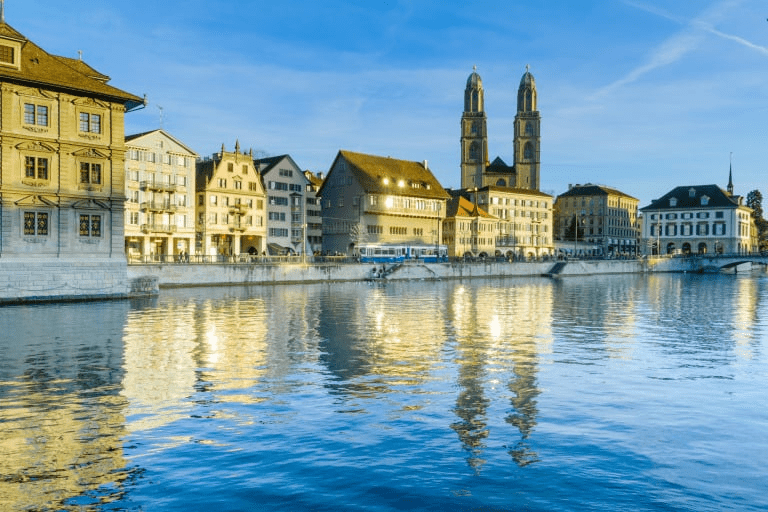 things to do in Zurich with kids include visiting Altstadt