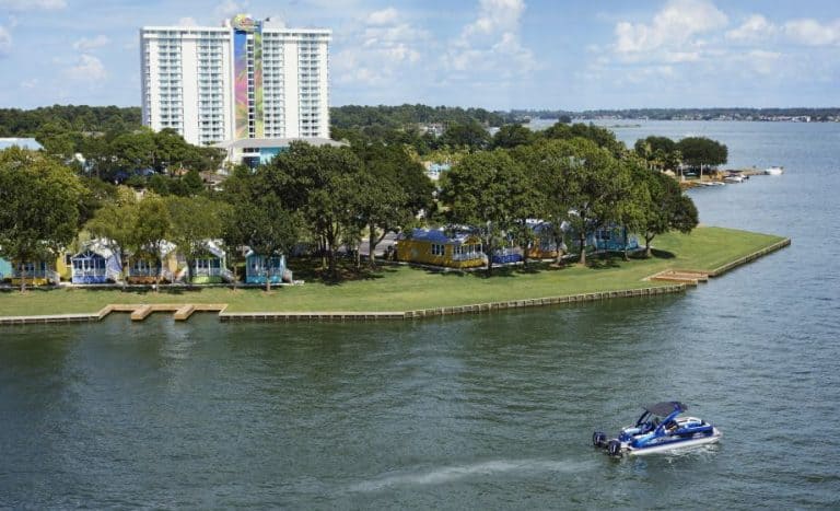Margaritaville Lake Resort on Lake Conroes is one of the best Texas resorts for families