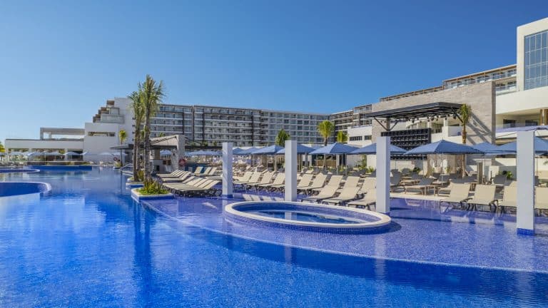 Main pool Royalton Splash Riviera Cancun