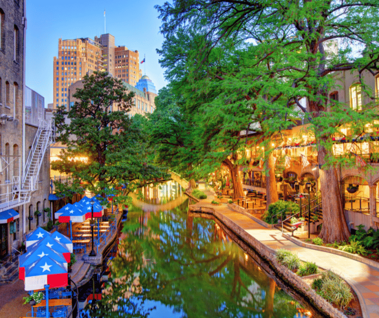 things to do in San Antonio with kids include visiting the River Walk
