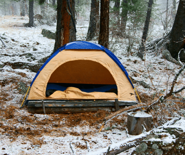 tent campingin the snow