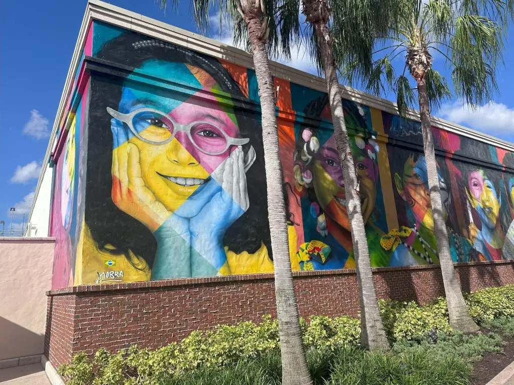 A Guide to Disney Springs at Walt Disney World 23 Disney's Art Walk